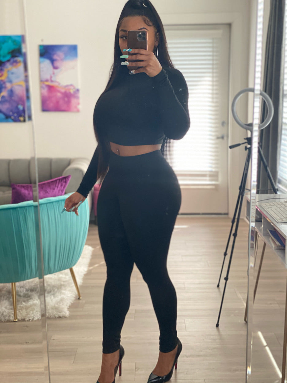 “Long sleeve cropped two-piece”